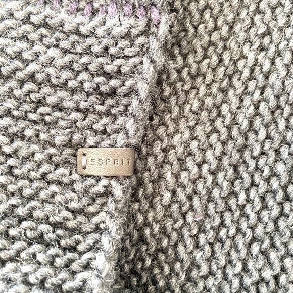 ESPRIT Fringed Infinity Knit Scarf - Picture 8 of 10